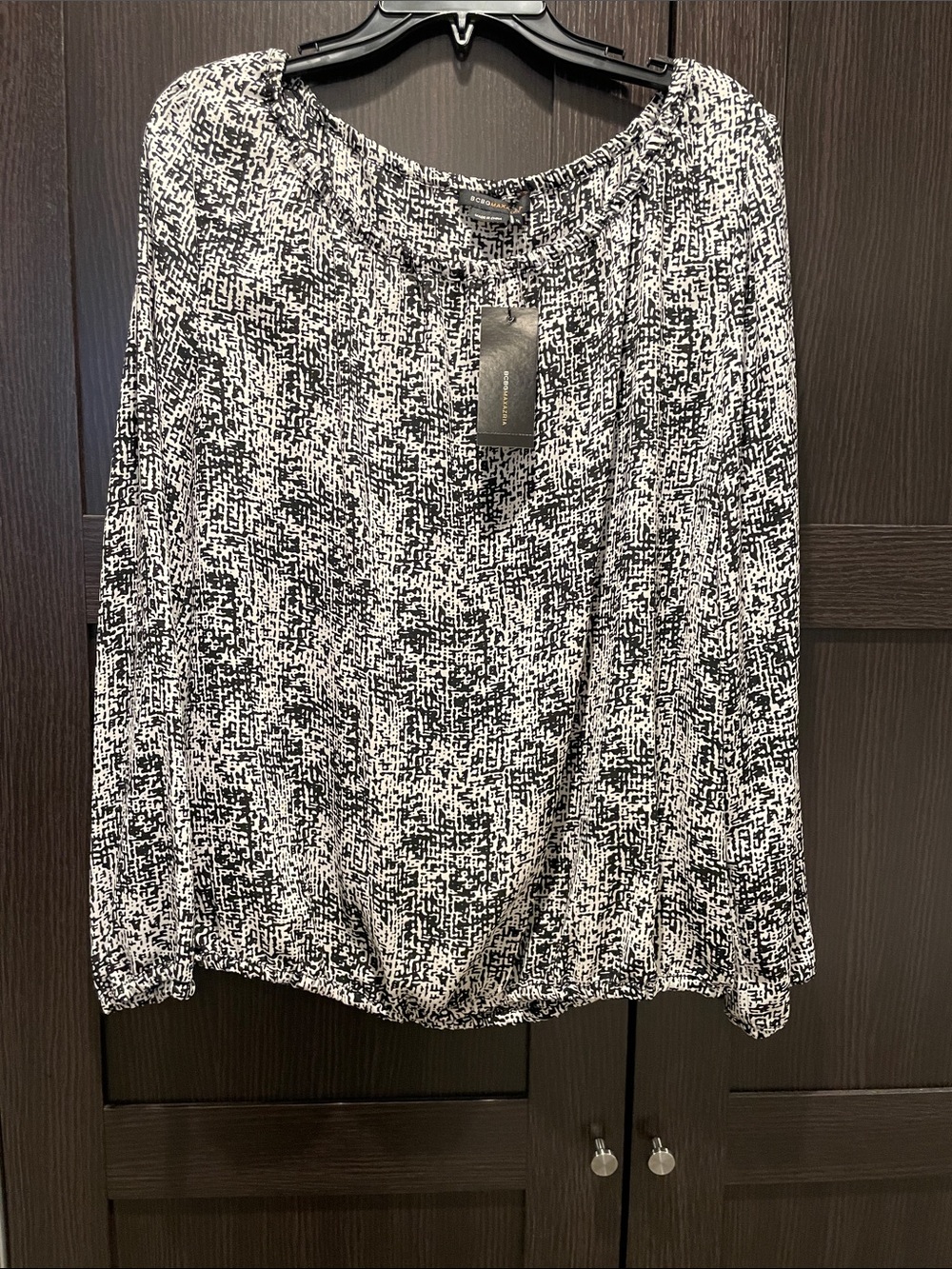 BCBGMaxAzria Black and White Printed Long-Sleeve Blouse